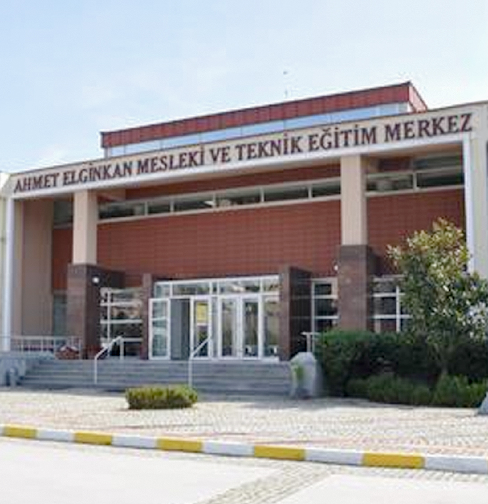 Okul Binası